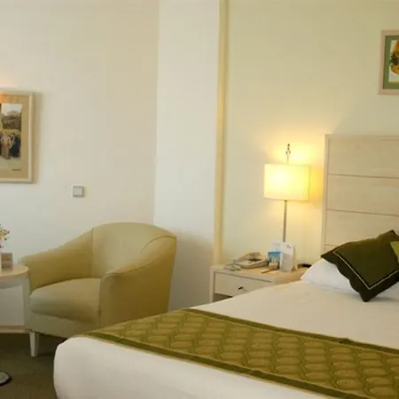 リゾート Febeach